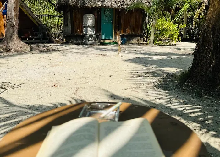 La Aldea Holbox Cabanas Y Camping